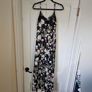 FLORAL MAXI DRESS